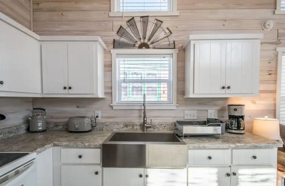 Cozy 1BR Tiny Home w Pool Access Free Tix