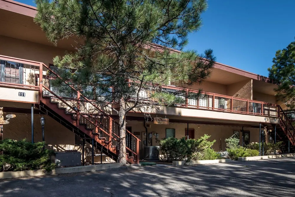 Ruidoso Three-bedroom