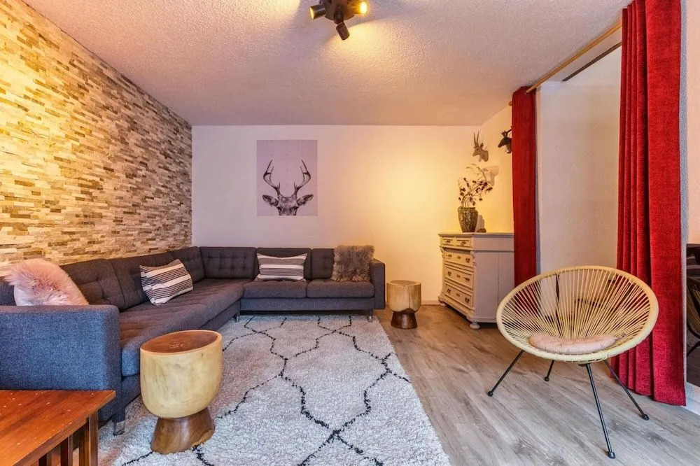 Nevada 404 - Centrally Located 6 pax Apartment Garage