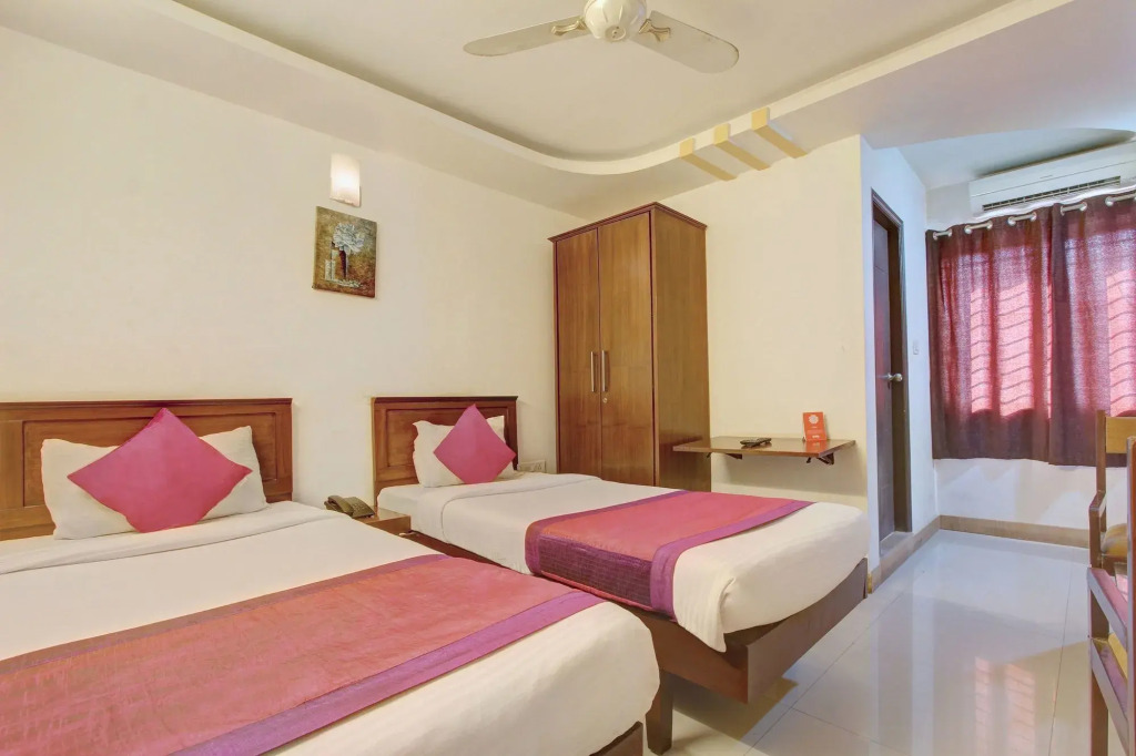 Sri Sai Inn by OYO Rooms