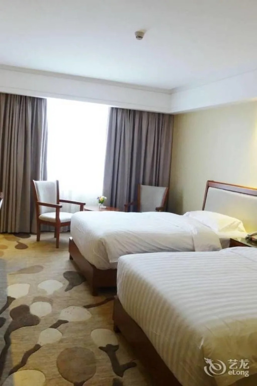Fuyong Yinfa Hotel
