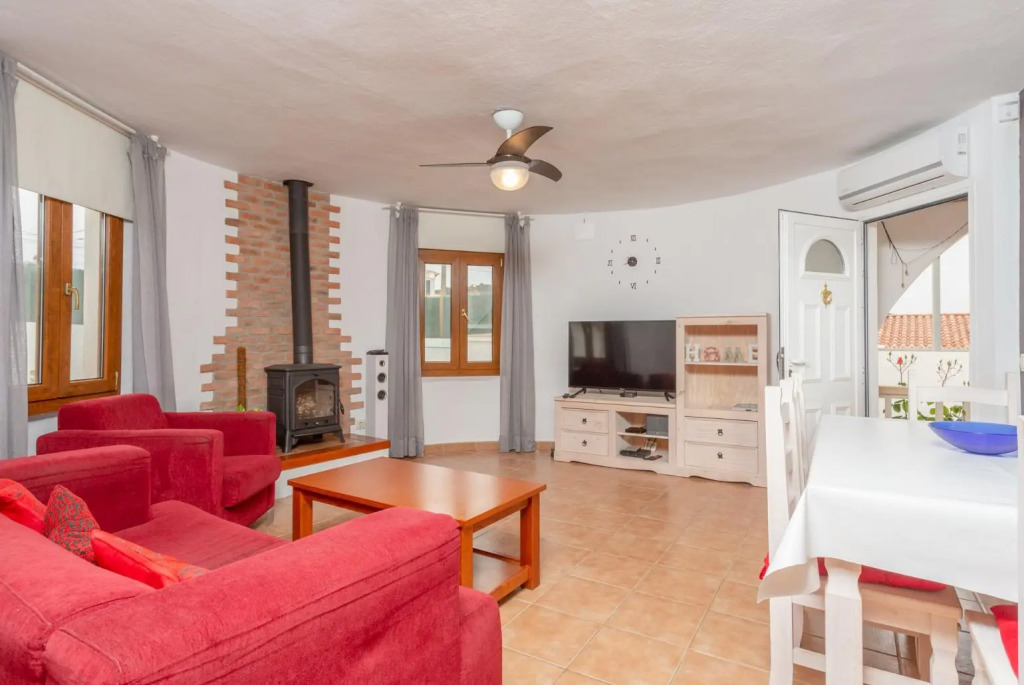 Villa Maria Large Private Pool AC WiFi