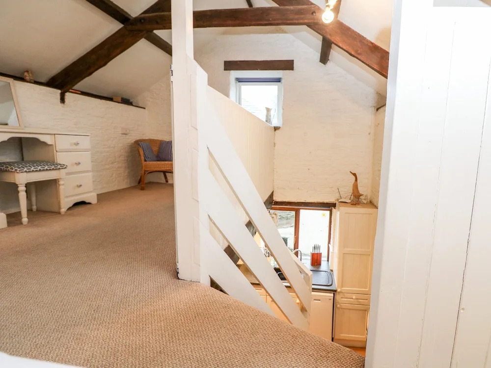 Apple Loft