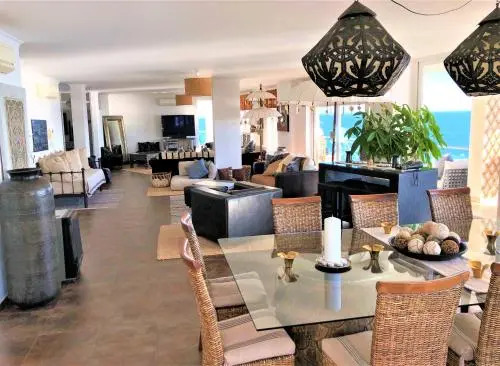 CALI Deluxe Holidays, Sesimbra