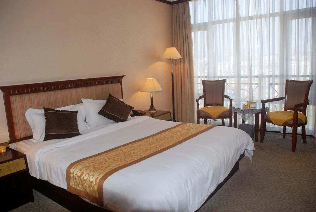 Yunxian Tianan , Power Hotel