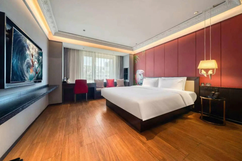 Aiju Hotel (Yingkou Bayuquan District Moon Lake Park Branch)