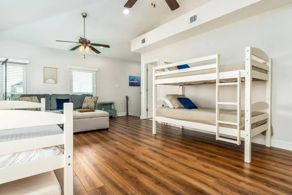 Dreamcatcher - 2814 Bienville 4 Bedroom Home by RedAwning