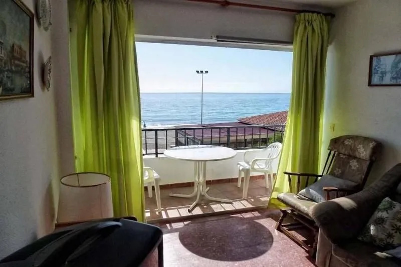 Apartment in Rincon de la Victoria 101895
