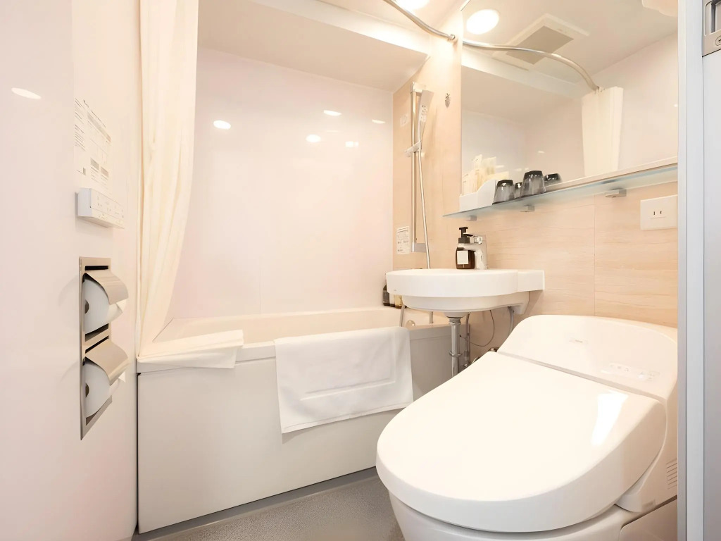 HOTEL SANSUI NAHA Ryukyu Onsen Naminoue-No-Yu
