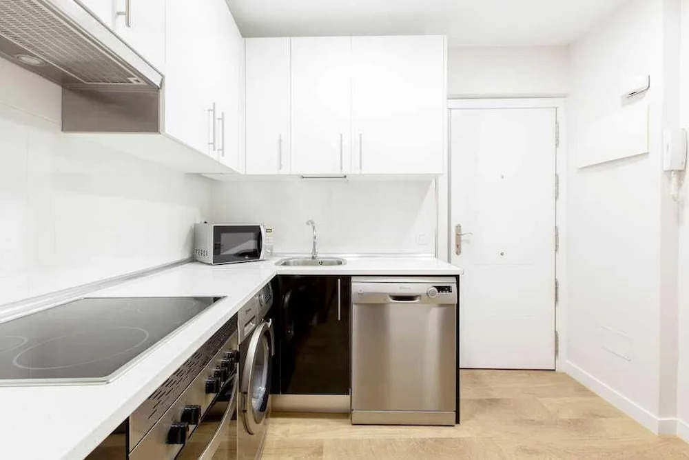Iakai Homes Broadway