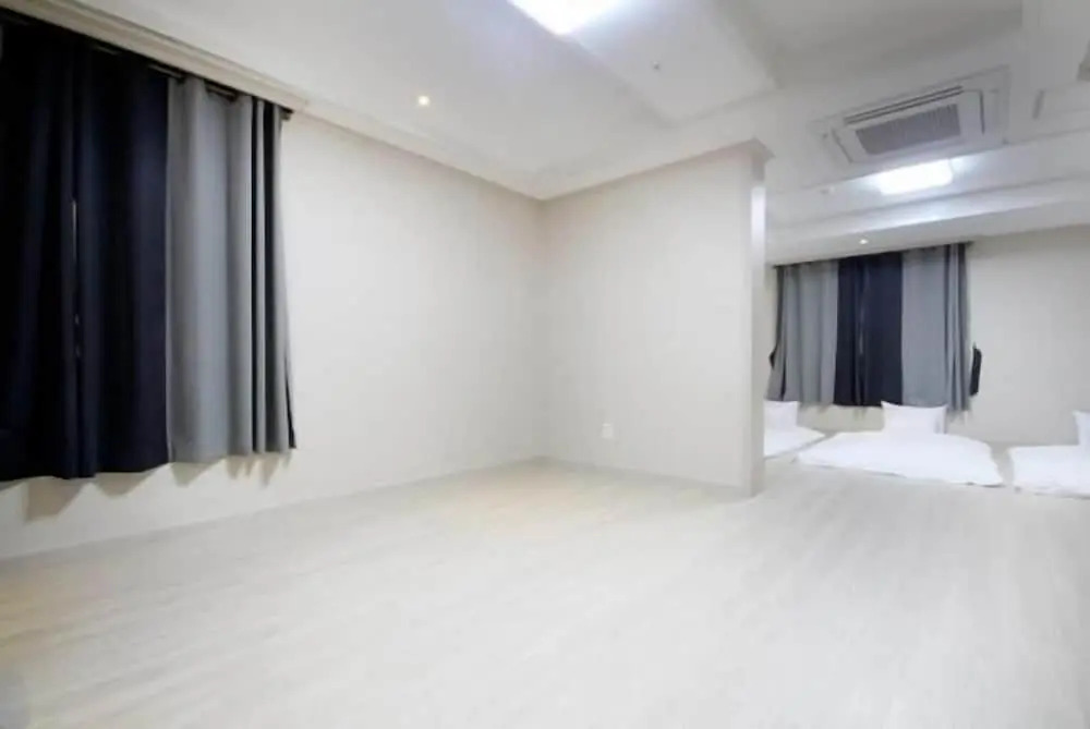 MJ Tour Hostel