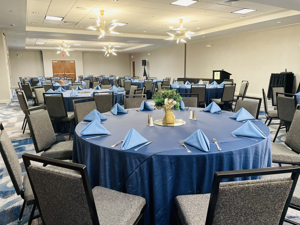 Crowne Plaza Ft Myers Gulf Coast by IHG