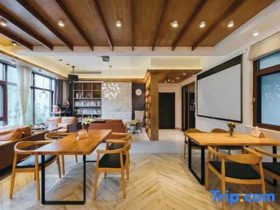 Xiaoshe Hostel