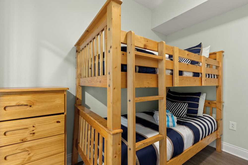 Seas the Day! Your Perfect 2BR Beachfront Escape! Sleeps 8!