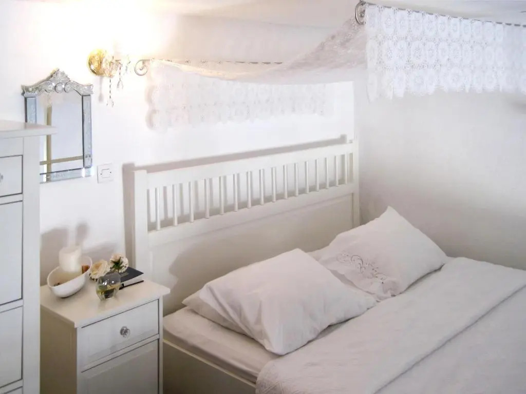One bedroom house with city view furnished terrace and wifi at Skyros 4 km away from the beach