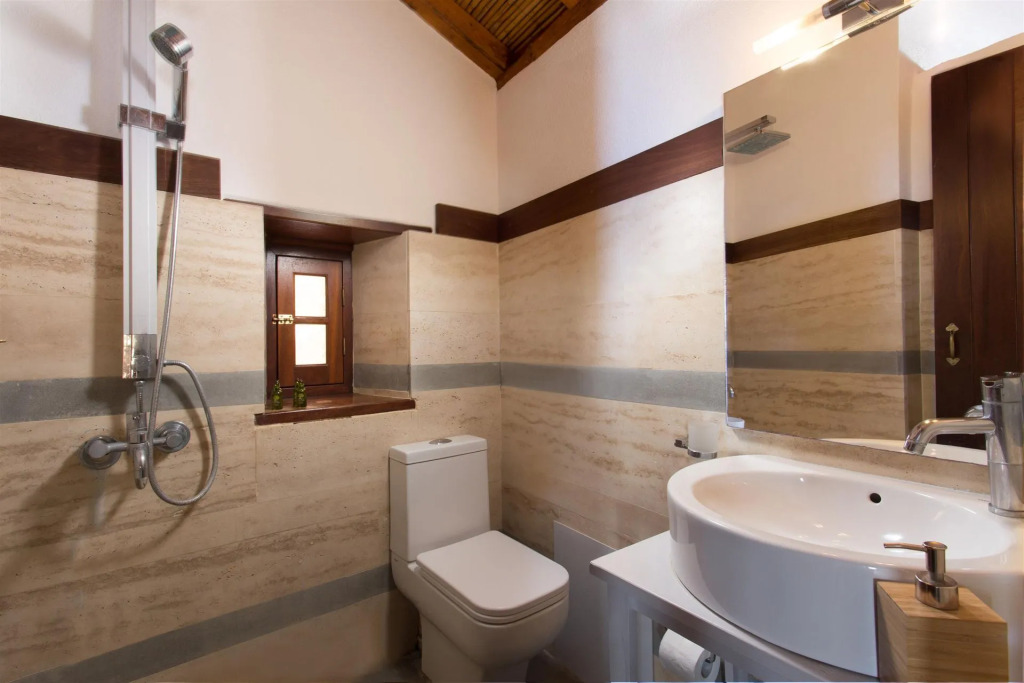 Kalnterimi Guesthouses