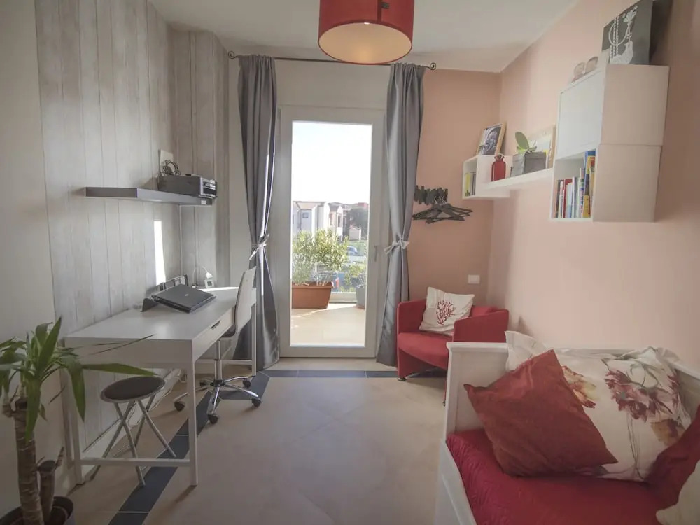 Apartment With Terrace for 4 People