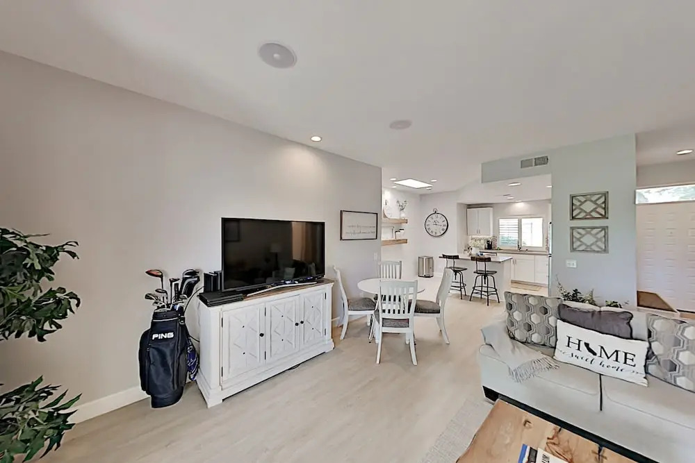 Newly Renovated 2020! 3 Bedroom Condo