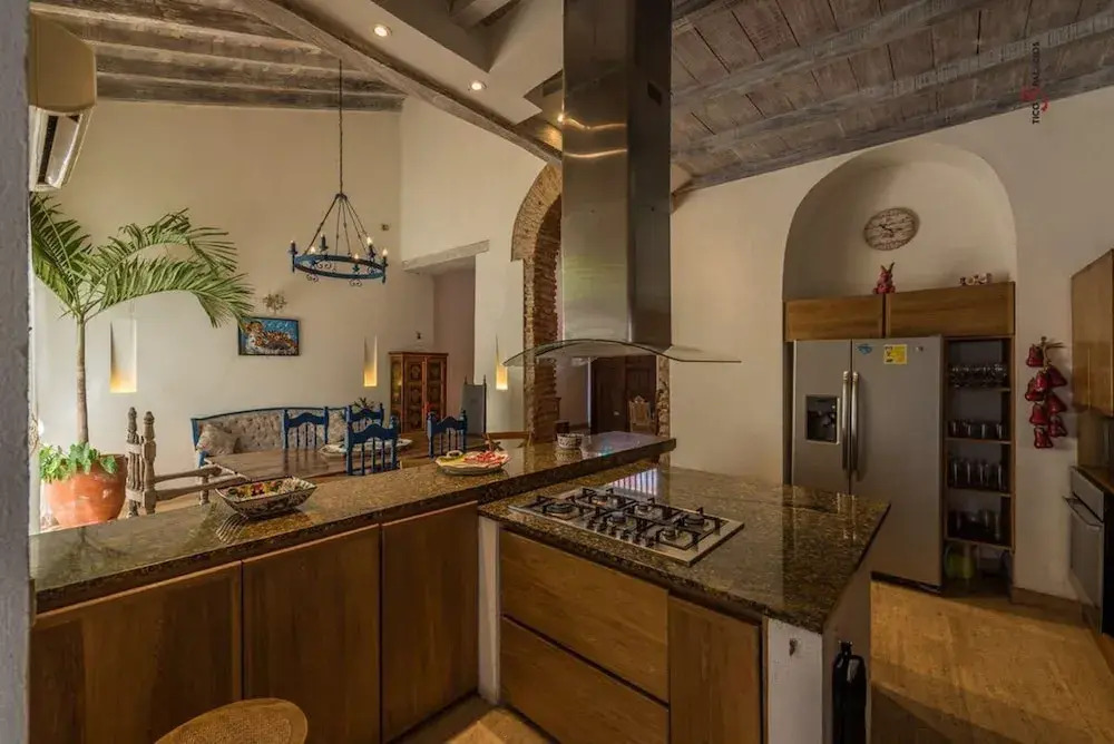 w Magnificent 6BR House w AC in Cartagena