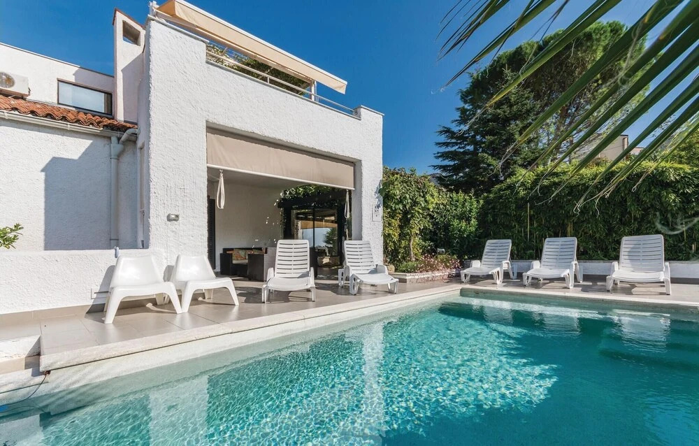 Beautiful Apartment in Pula With Outdoor Swimming Pool and Wifi