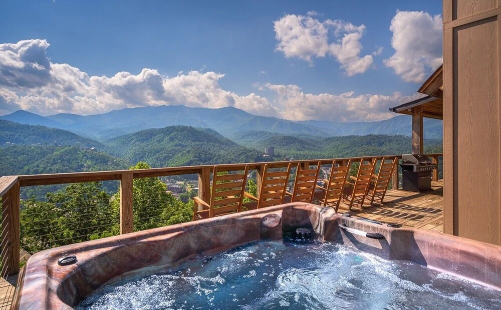 Smoky Mountain High 4 Bedroom Home by Redawning