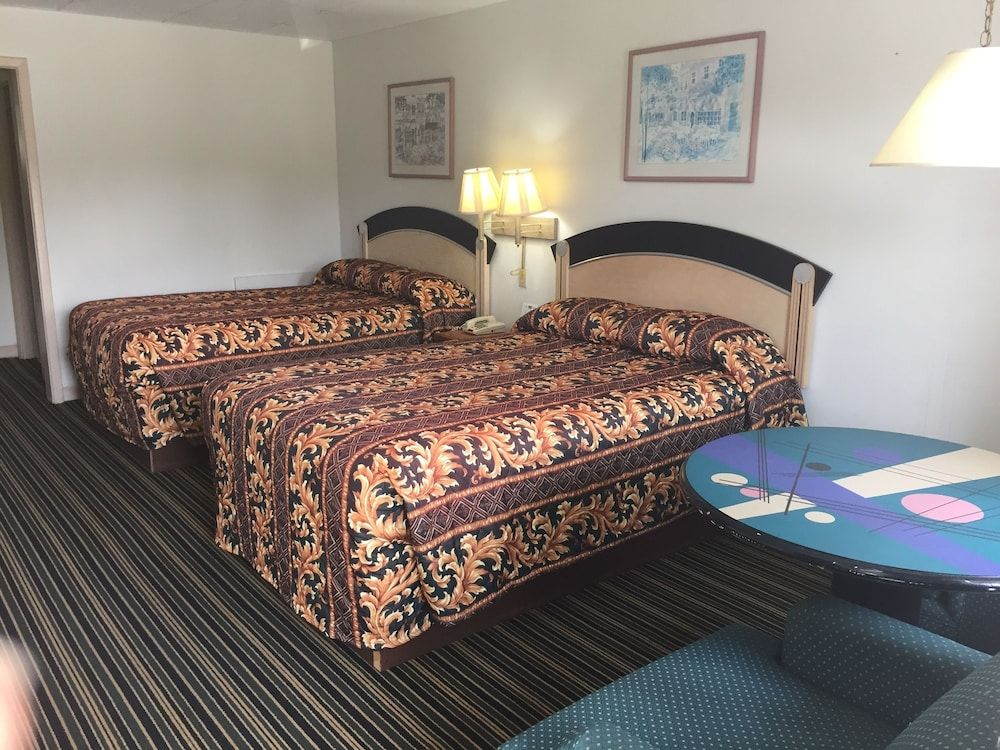 Scottish Inn and Suites Perry
