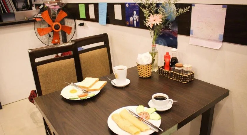 Summer Place Hotel - Hostel