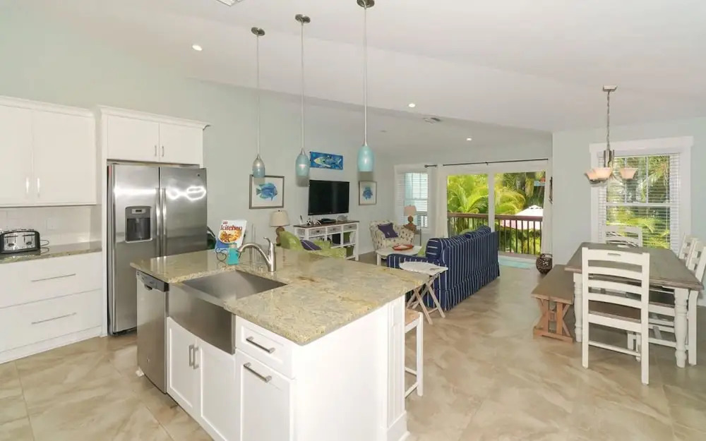 Azure Tides Apartment 3