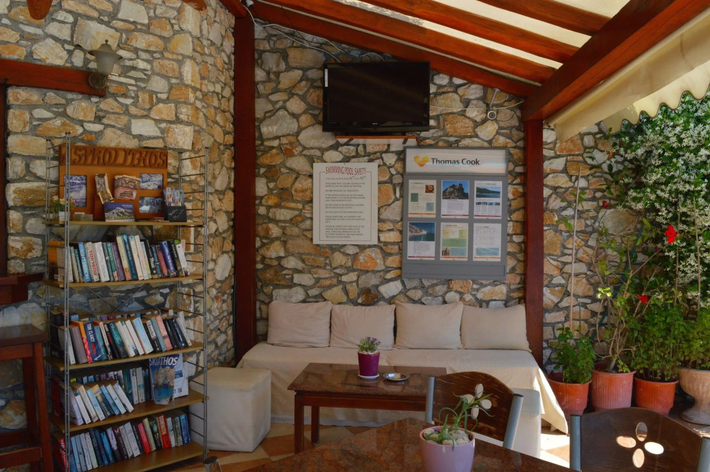 Villa Maraki