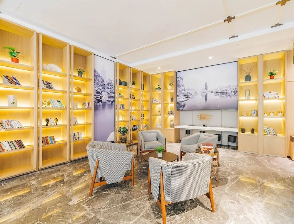 Atour Hotel Shenzhen Luohu Shuibei IBC