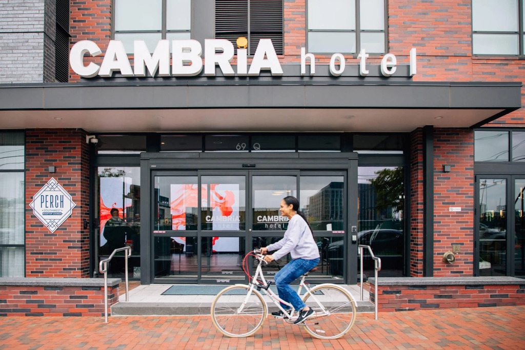 Cambria Hotel Washington DC Navy Yard Riverfront