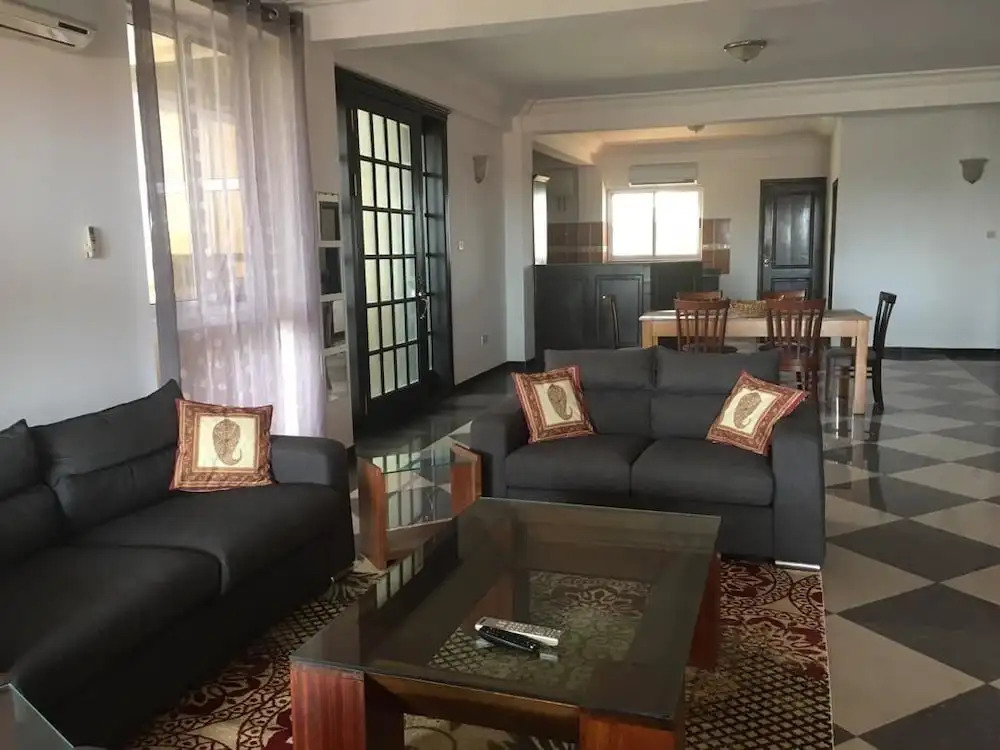 Carlton Lodge