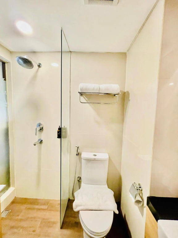 Golden Tulip Essential Tangerang