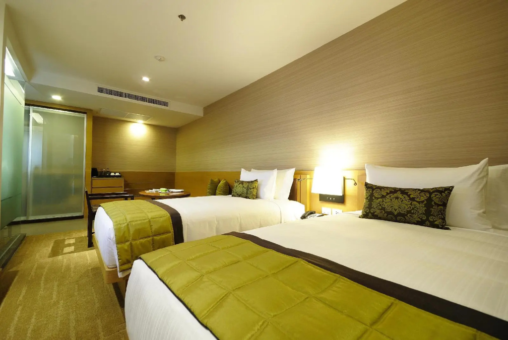 Отель JC Kevin Sathorn Bangkok Hotel