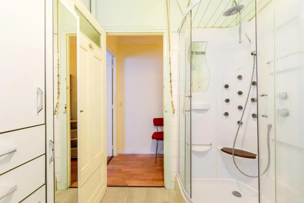Beautiful Apt - 5 Mins to Chinatown