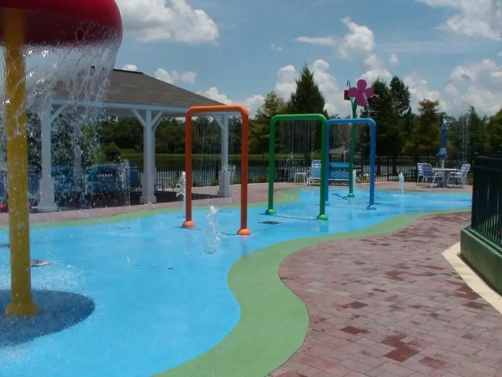 Townhouses Condos With Fantastic Resort Facilities