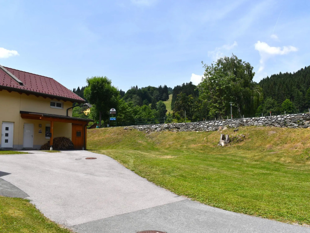 Holiday Home in Kötschach-Mauthen with 360° Mountain View