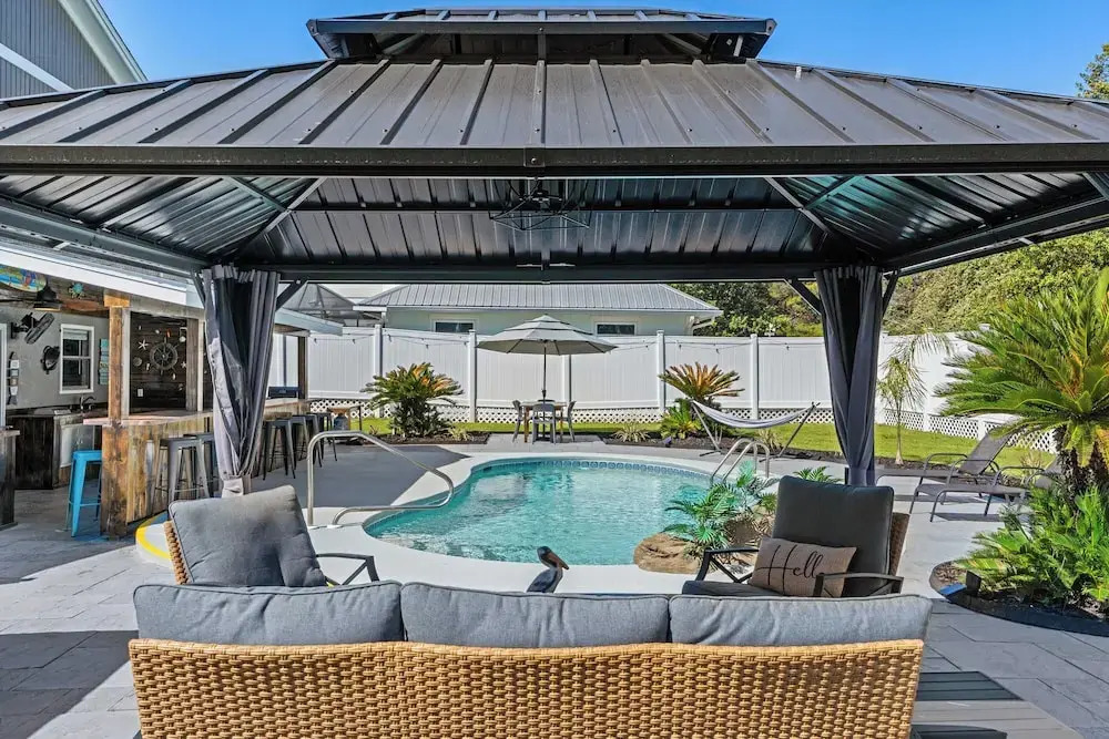 PCB Group-friendly Duplex w/ Pool, Backyard Lounge & 2 Kitchens