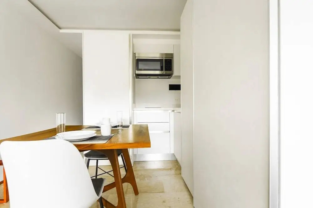 Brand New Studio! Steps From The Beach! AC! Best!