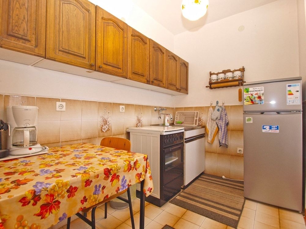 Apartment 1586