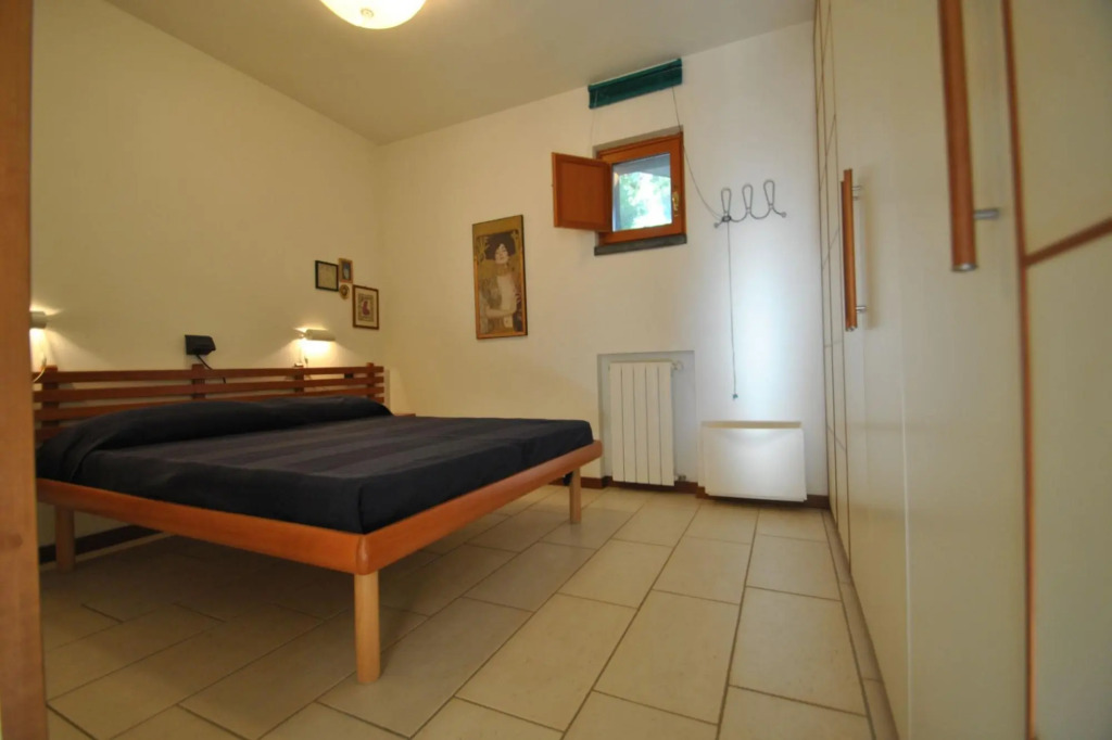 In vacation residence , 40 mt from the sea, apartment for 4-6 people, on the first floor with terrac-Villa Marina - INT. 5 trilo Libeccio