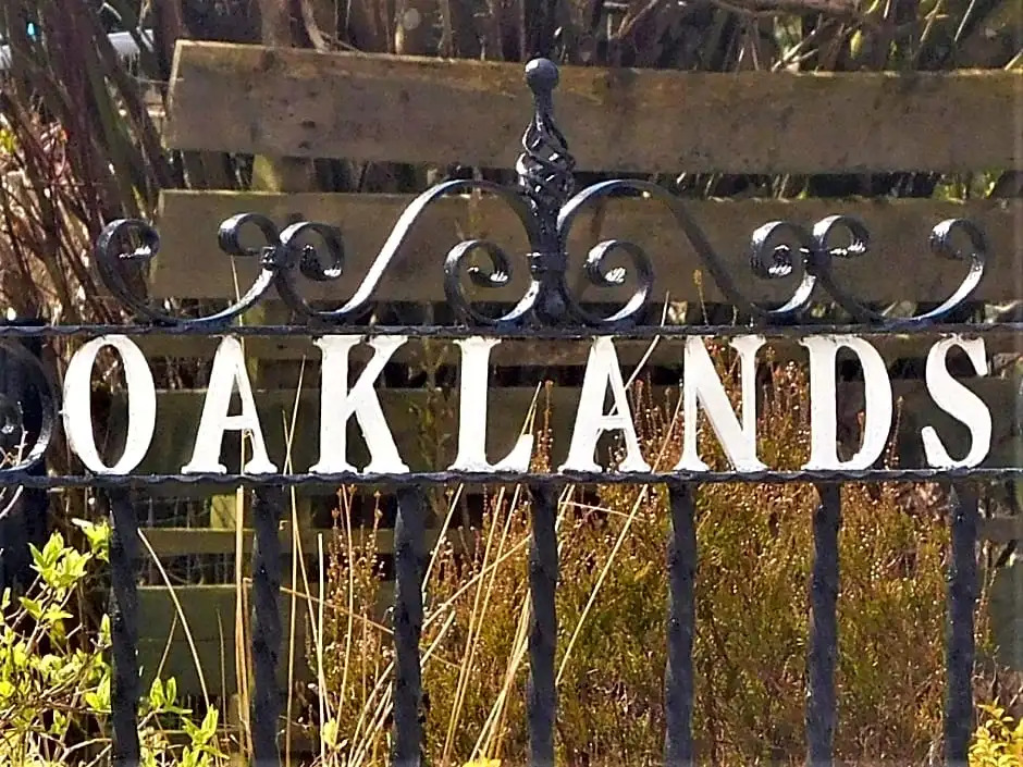 Oaklands Bed and Breakfast