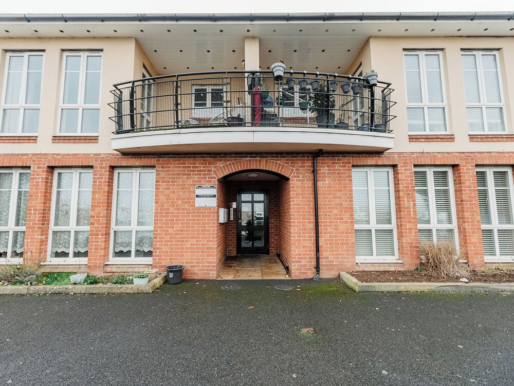 5 Mariners Wharf