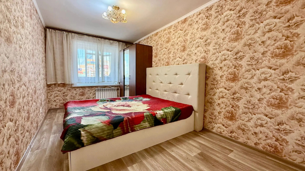 Квартира Трехкомнатная комфорт квартира в центре города Достык Молл, Арбат, Ленино