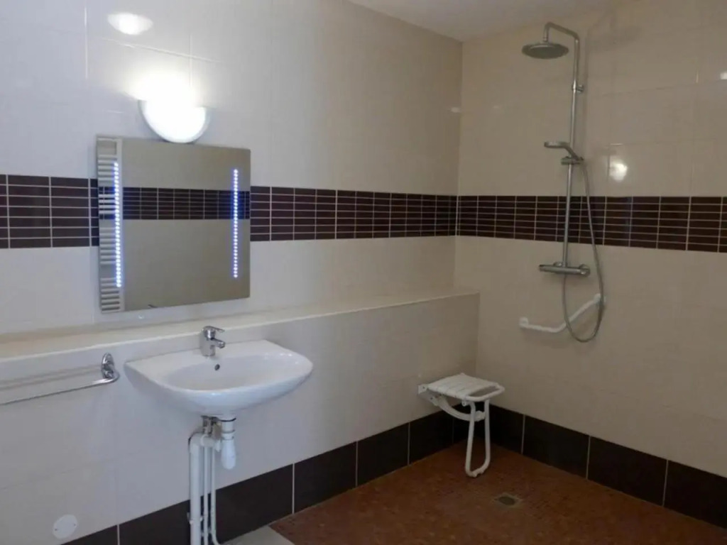 Gîte Vignes-la-Côte, 4 pièces, 6 personnes - FR-1-611-25