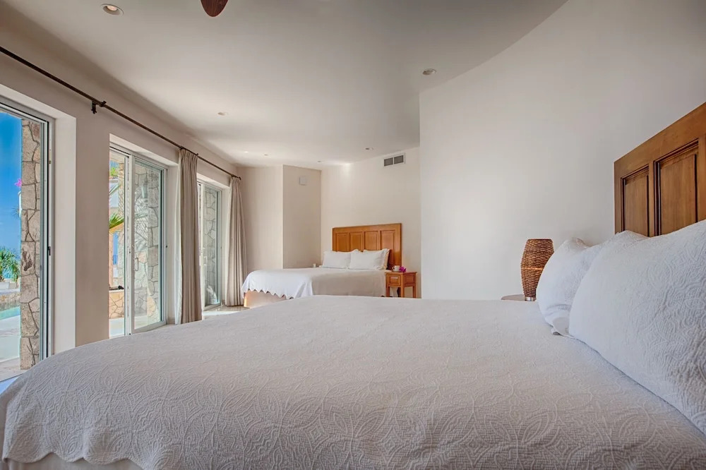 Villa Marcella by Cabo Villas