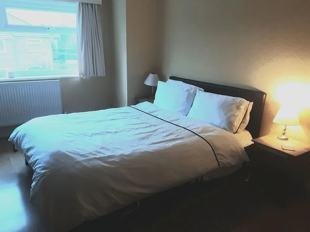 Semi Rural House - Stay 3 - Pet - Parking - Garden