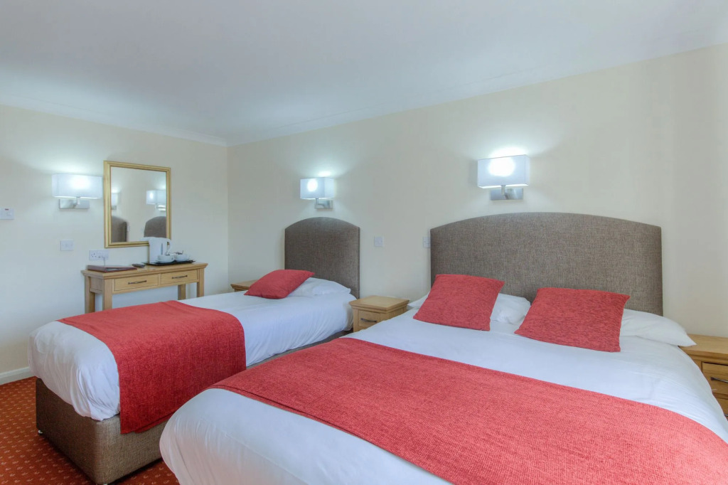 Wayford Bridge Inn Hotel