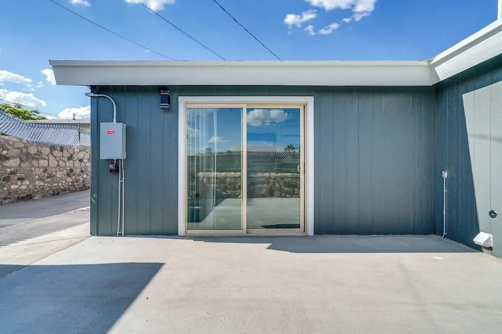 Sleek + Modern El Paso Retreat ~ 6 Mi to Downtown!