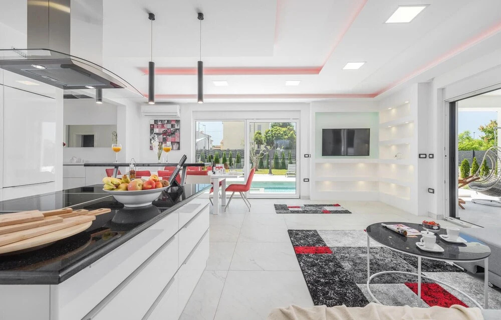 Beautiful Home in Porec with Outdoor Swimming Pool, Hot Tub & 6 Bedrooms